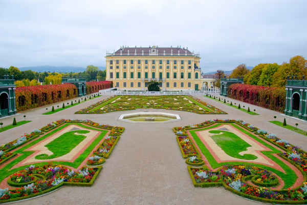 Vé máy bay đi Vienna