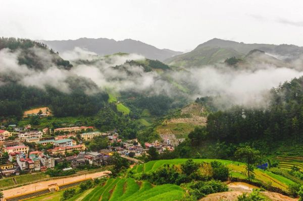 Khám phá bản làng Sìn Hồ