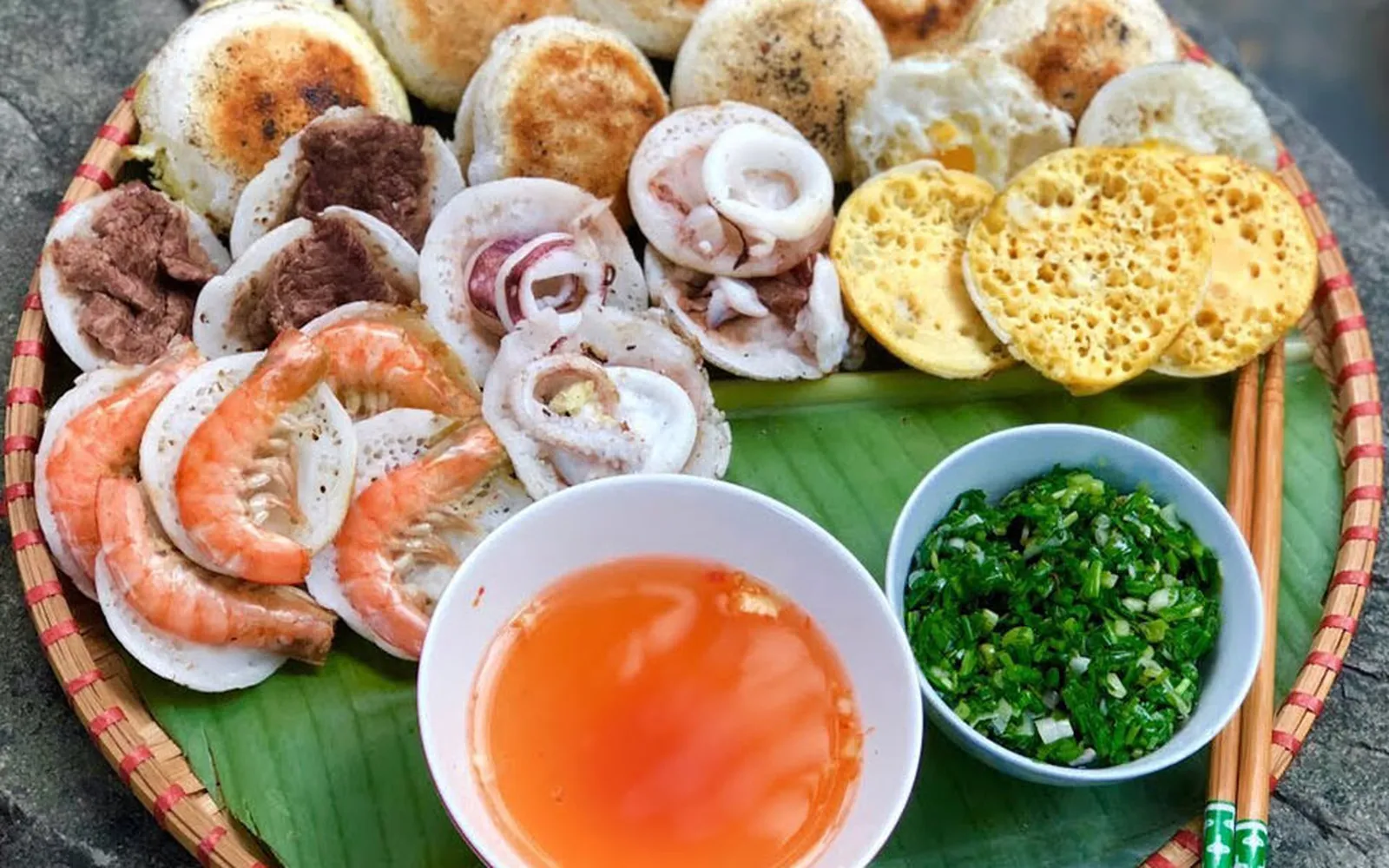 Bánh căn mang hương vị đơn giản nhưng rất cuốn