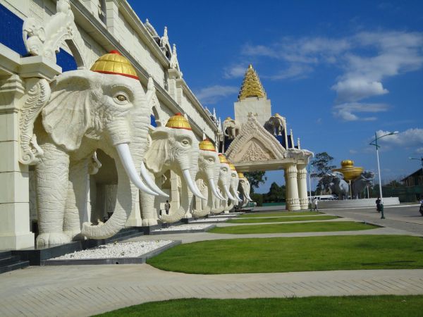 Du lịch Viêng Chăn, Lào
