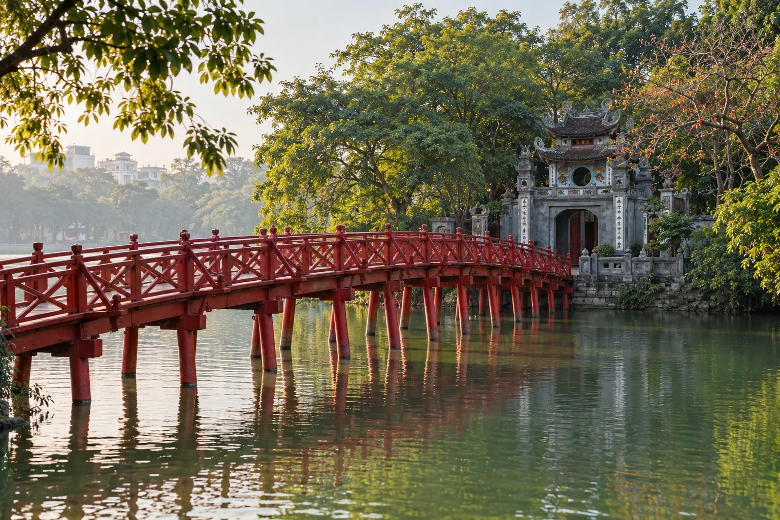Đền Ngọc Sơn, Hồ Hoàn Kiếm là điểm tham quan nổi tiếng của thủ đô Hà Nội