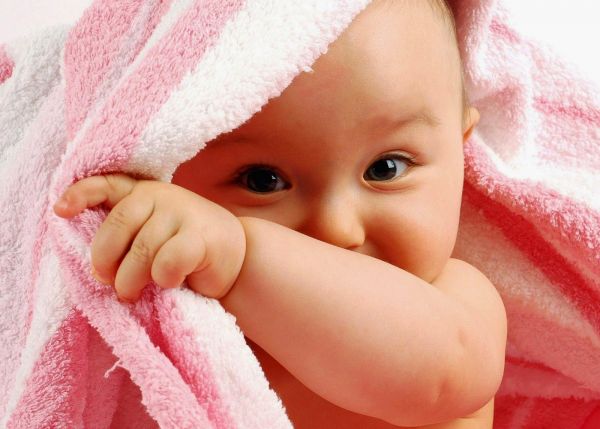 Trẻ sơ sinh đi máy bay cần giấy tờ gì?