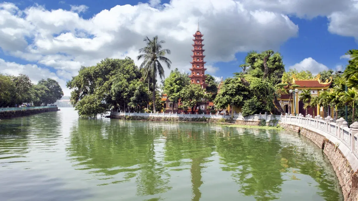 Chùa Trấn Quốc - Biểu tượng văn hóa và tâm linh của Hà Nội