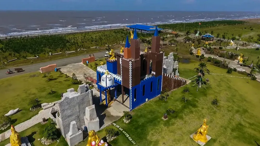 
Tham quan khu du lịch sinh thái Khai Long