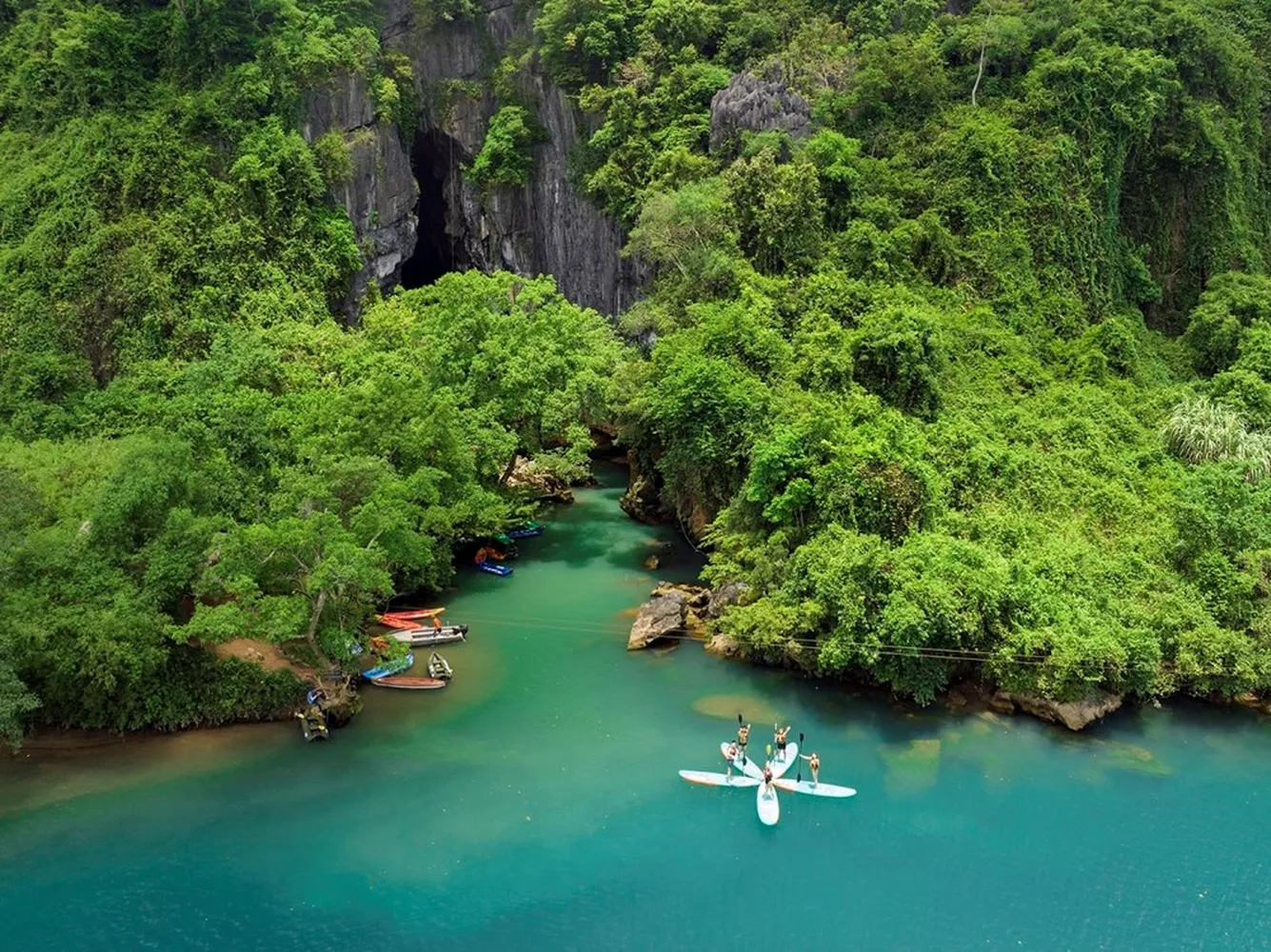 Đông Hới sở hữu khung cảnh thiên nhiên vô cùng hùng vĩ