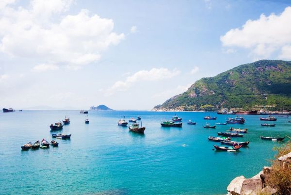 Vẻ đẹp nên thơ của vịnh Vũng Rô