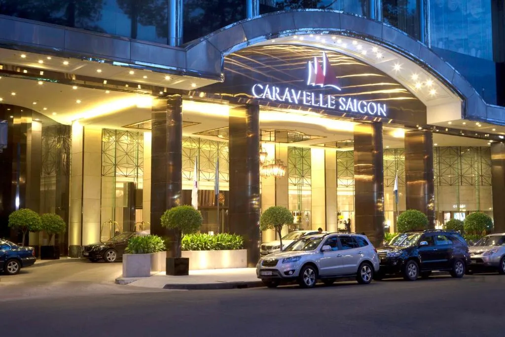 Caravelle Hotel Saigon sang trọng và hiện đại