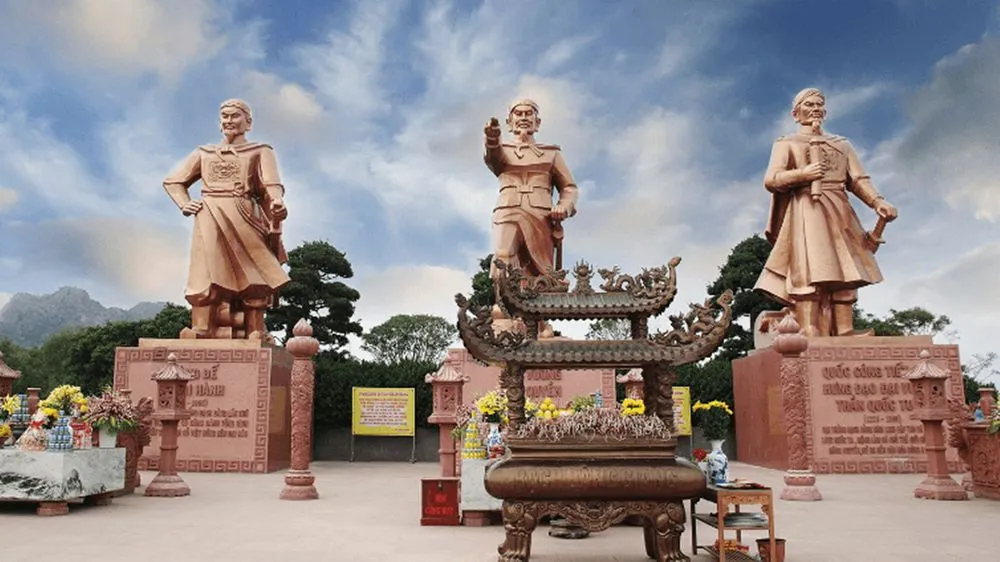 Tham quan các khu di tích sẽ giúp chuyến đi thêm phần ý nghĩa hơn