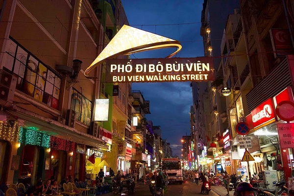 Phố Bùi Viện