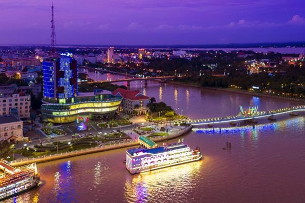 Hành khách nên tranh thủ thời gian rảnh và đặt mua vé trước từ 2 - 3 tháng