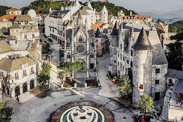 Đi Đà Nẵng bao nhiêu tiền?