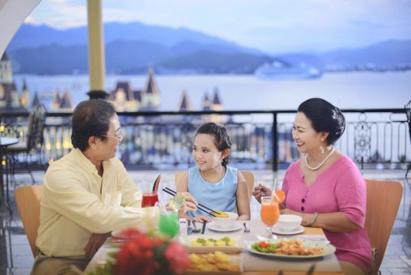 Khám phá thế giới ẩm thực tại Công viên giải trí Vinpearl