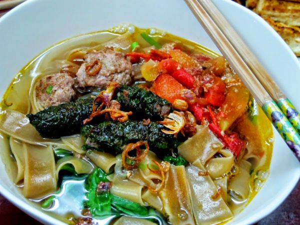 Bánh đa cua Hải Phòng