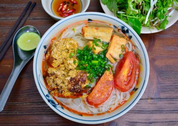 Bún riêu - món ngon Cần Thơ