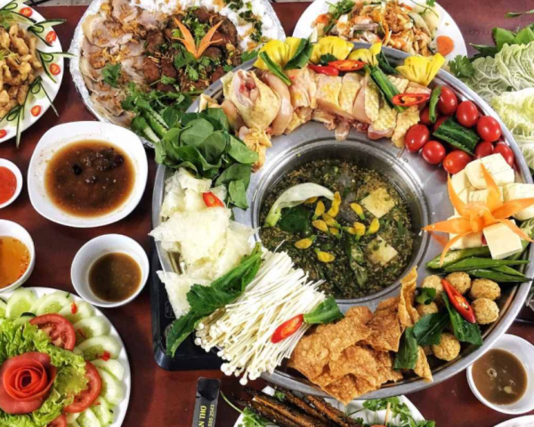 Lẩu mắm Cần Thơ được xem là “đỉnh cao của ẩm thực miền Tây