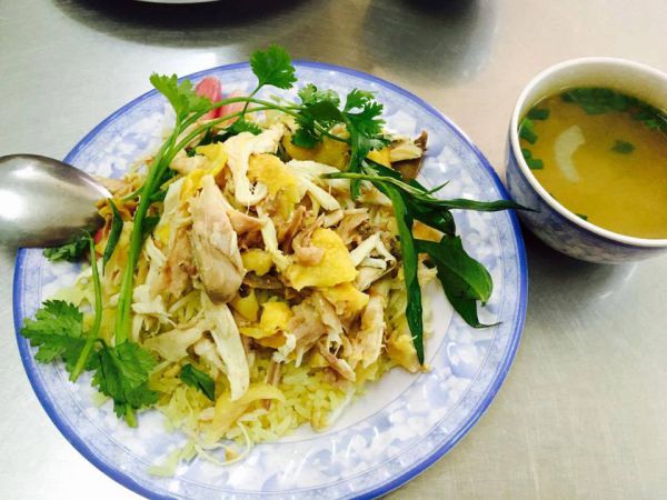 Món ngon Phú Yên - Cơm gà Phú Yên