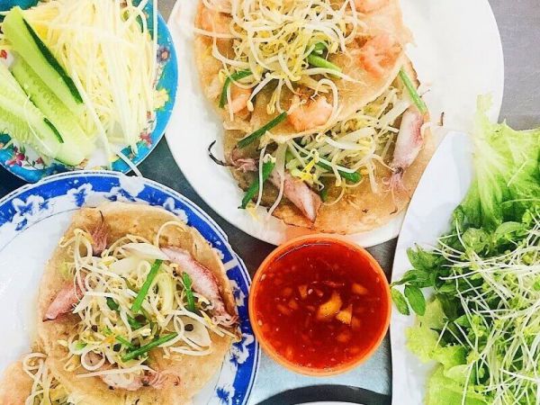 Nha Trang luôn biết cách chiều lòng người bằng những món ăn đậm vị biển