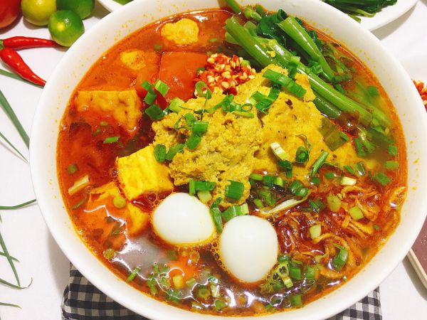 Bún đỏ - Đặc sản du lịch Buôn Mê Thuột