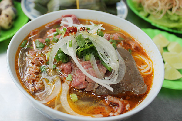 Bún bò Huế chiều lòng cả những thực khách khó tính