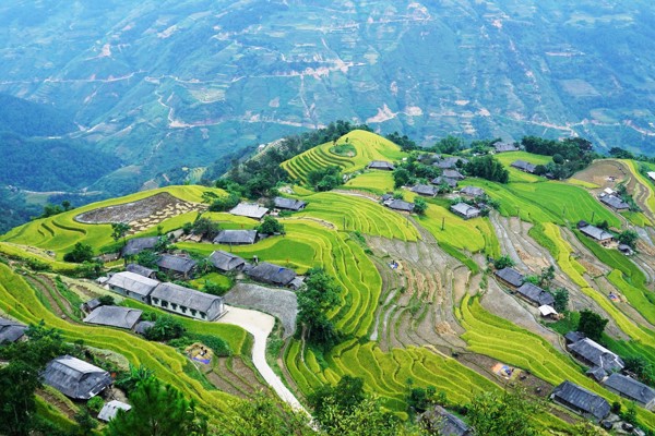 Bản Phùng Hà Giang