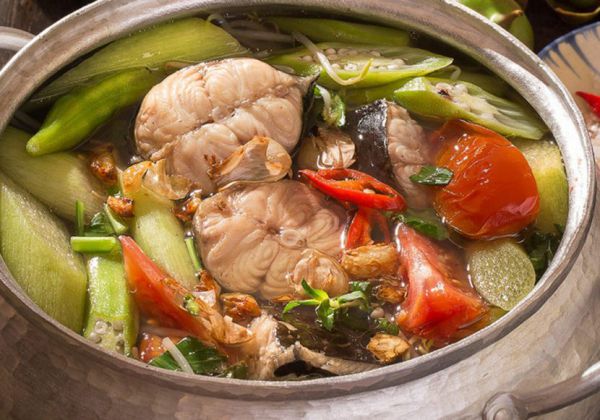 Cá lóc nấu canh chua - chuẩn vị miền Tây Nam Bộ