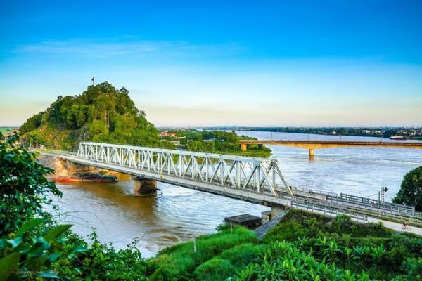 Cầu Hàm Rồng - Biểu tượng du lịch xứ Thanh