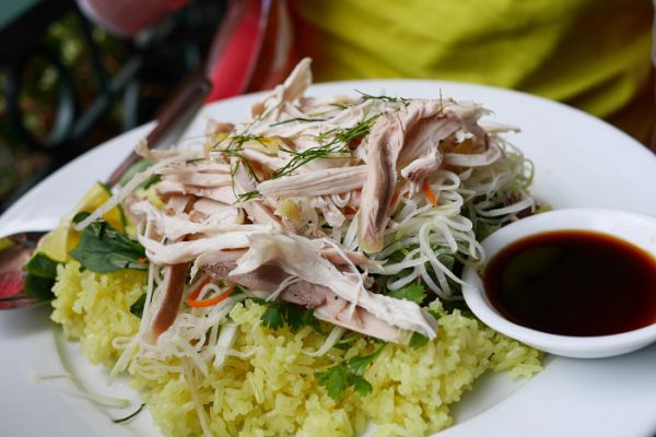 Cơm gà quán Hồng Ngọc