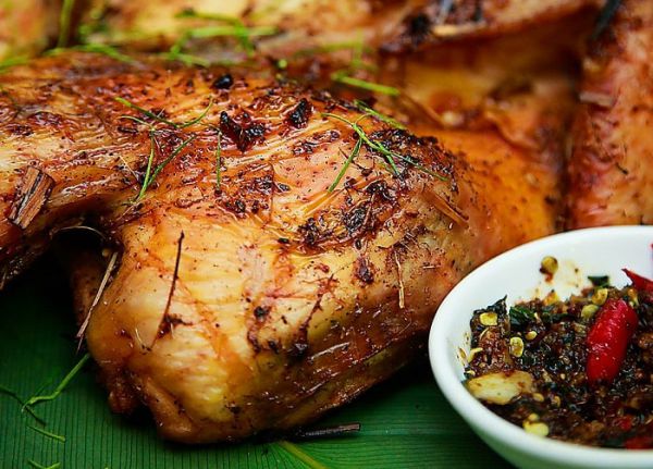 gà nướng mắc kén