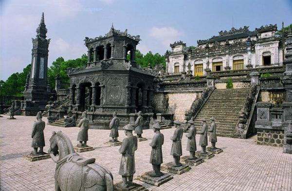 Lăng Khải Định - Một trong những lăng tẩm đẹp nhất ở Huế