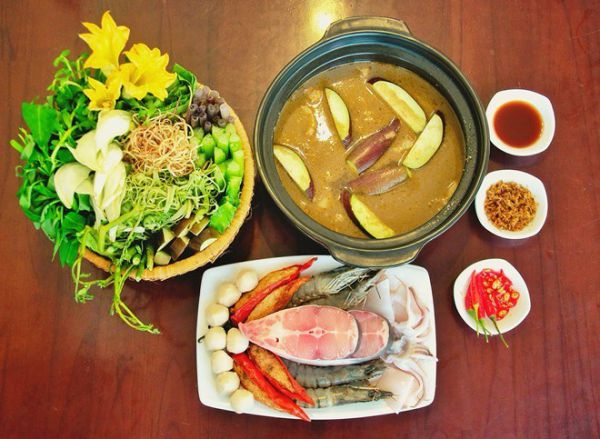 Lẩu mắm món ngon Miền Tây