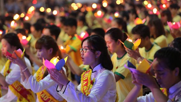 Lễ Vu Lan sẽ diễn ra vào ngày rằm tháng 7 Âm lịch hằng năm