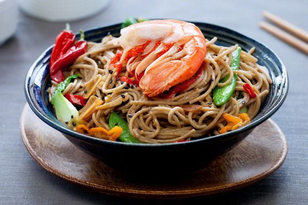 Du lịch Trung Quốc đừng bỏ qua món mì trường thọ nhé!
