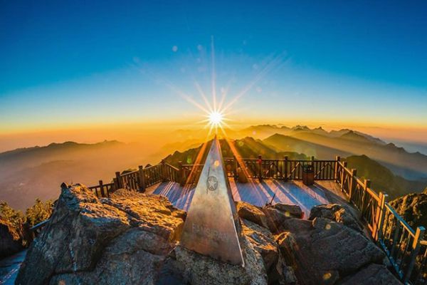 Fansipan - Nóc nhà của Đông Dương