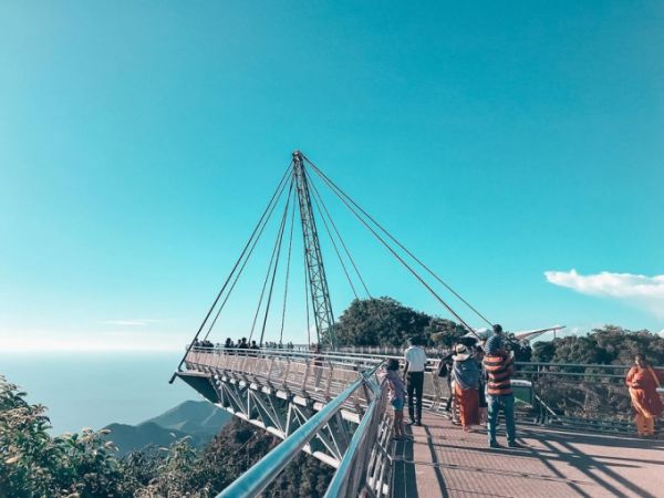 Nếu có cơ hội đến với Malaysia nhất định bạn phải đến Sky Bridge nhé!