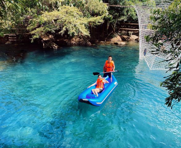 Suối nước Mọoc hoang sơ và thơ mộng mê hoặc bước chân du khách