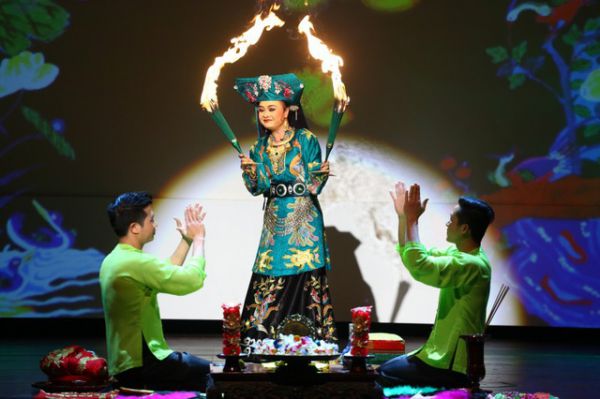 Tết Trùng thập cũng là ngày tết lớn của các ông Đồng bà Cốt
