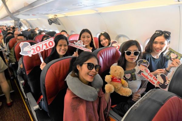 Vietjet khuyến mãi 50% nhân ngày 20/10