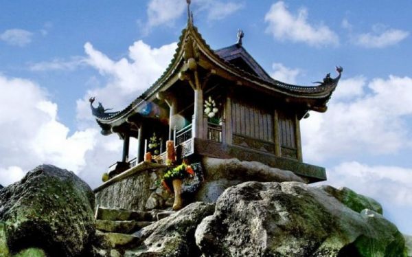 Chùa Đồng trên đỉnh thiêng Yên Tử
