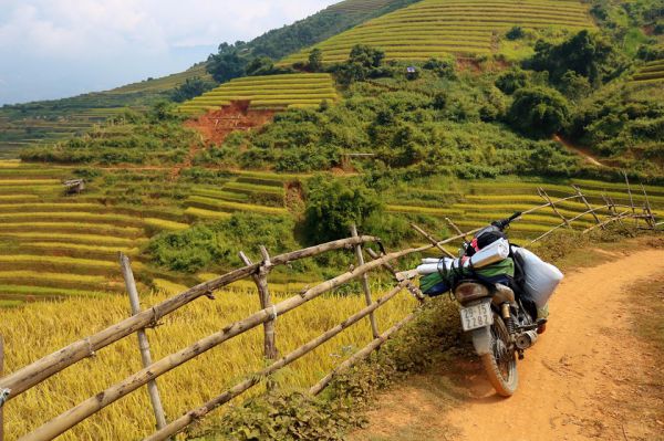 Di chuyển bằng xe máy đến Mù Cang Chải