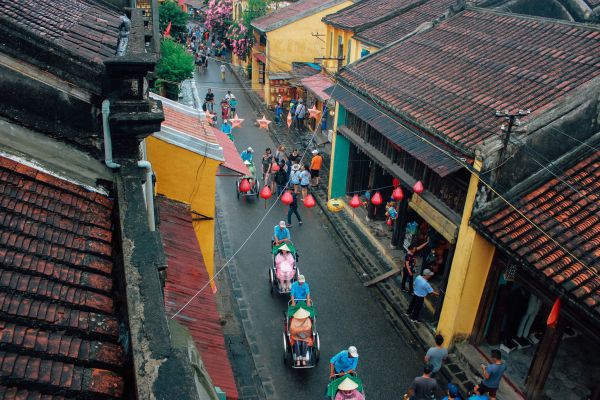 Hội An cổ kính và bình yên