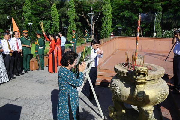 Ngày 27/7 thích hợp với các hoạt động du lịch "Về nguồn"