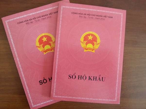 Sổ hộ khẩu có đi được máy bay không?