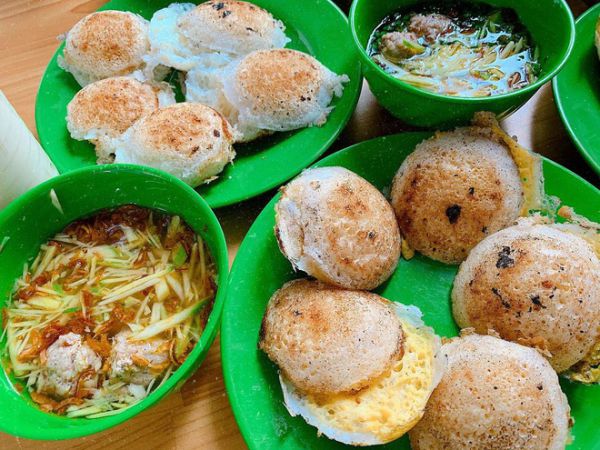 Bánh căn món ăn ngon tại Đà Lạt không thể bỏ qua