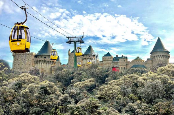Cáp treo tại Bà Nà Hills