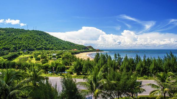 Vẻ đẹp hoang sơ và nên thơ của Bãi Lữ