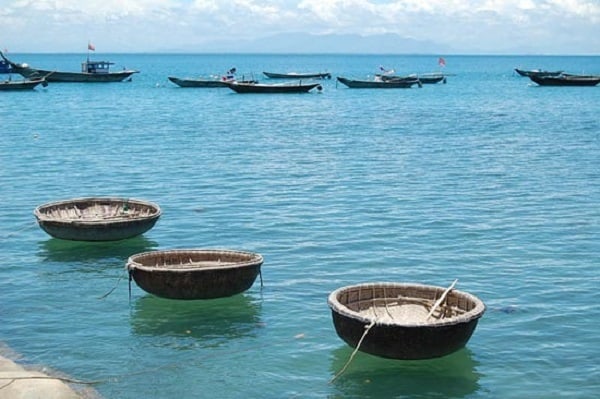 Khung cảnh độc đáo của biển Cửa Hội