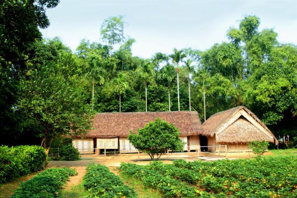 Làng Sen - Quê hương chủ tịch Hồ Chí Minh