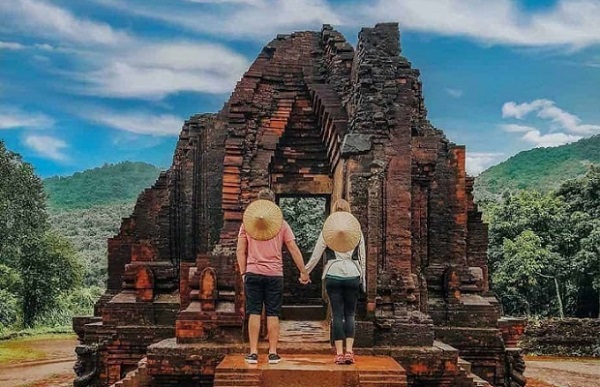 Hành khách săn vé khuyến mãi có thể tiết kiệm chi phí du lịch