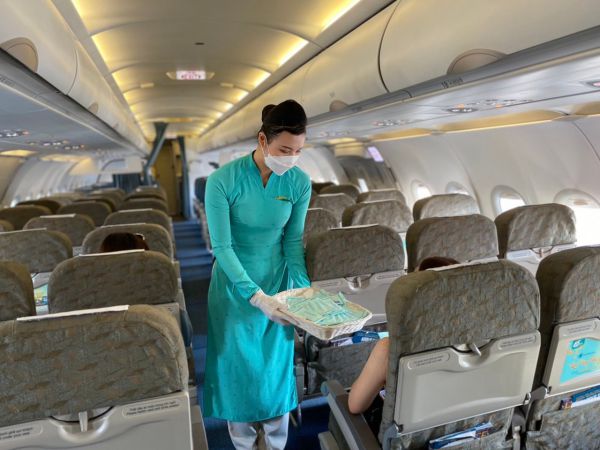 Nên đặt trước vé máy bay khoảng 2 -3 tháng để mua được vé rẻ hơn