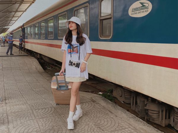 Tàu hỏa cũng là một trải nghiệm thú vị cho chuyến du lịch Đà Nẵng tháng 11
